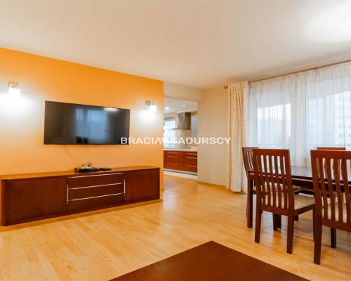 74m2 | 3 pokoje | pełne wyposażenie | od zaraz