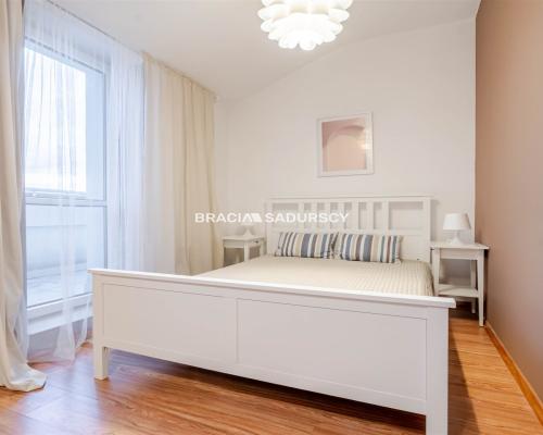Blisko centrum,2 pokoje,balkon, parking- Krowodrza