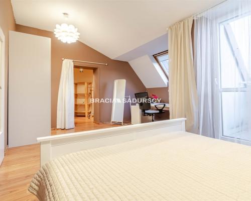 Blisko centrum,2 pokoje,balkon, parking- Krowodrza