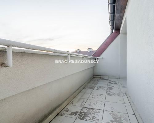 Blisko centrum,2 pokoje,balkon, parking- Krowodrza