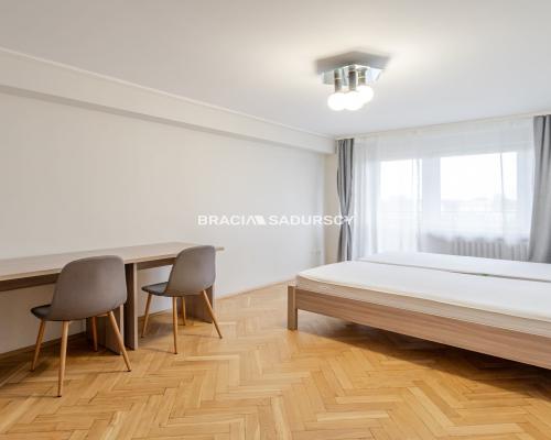 M-2 POK 50 M2 BALKON BLISKO AGH UJ WSZIB UKEN URK