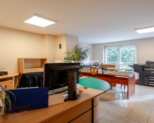 3 pok Modrzejewskiej, Krowodrza