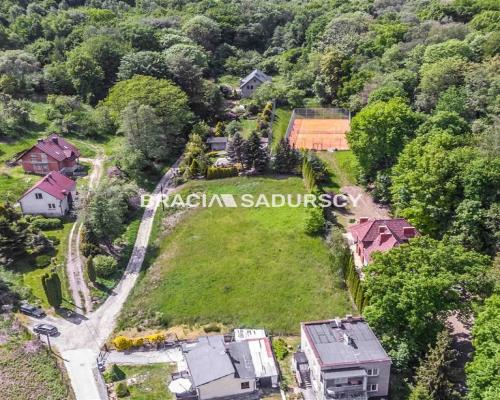 Działka przy ul. Poniedziałkowy Dół -Zwierzyniec