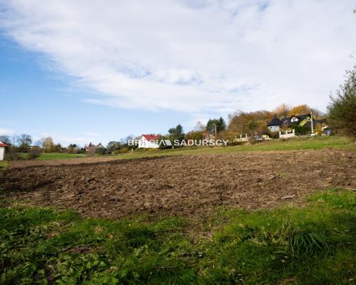 Działka 57 arów – Zawada Lanckorońska- Zakliczyn