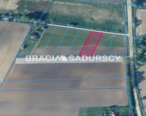 Działka w całości budowlana o pow.: 1313 m2