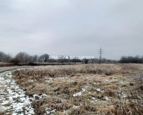 Działka rolna w centrum Krakowa   
  
Działka rolna o powierzchni 33 a położona na terenie objętym miejscowym planem zagospodar