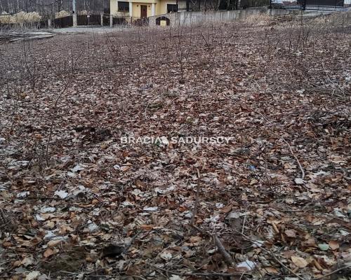 Ładna, klimatyczna działka o powierzchni 1067 m2