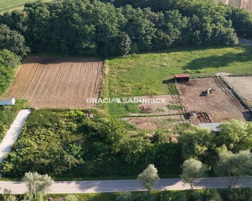 Na sprzedaż działka budowlana – 19 arów