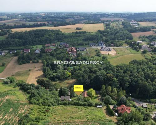 15 arowa  działka budowlana w Michałowicach
