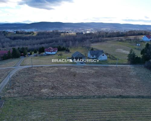 Działka z możliwościa podziału na mniejsze