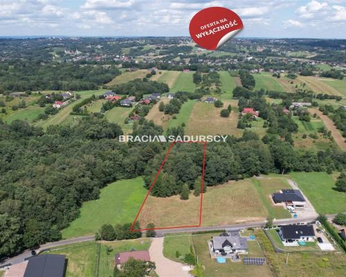 Klimatyczna działka budowlano-leśna w Sieprawiu