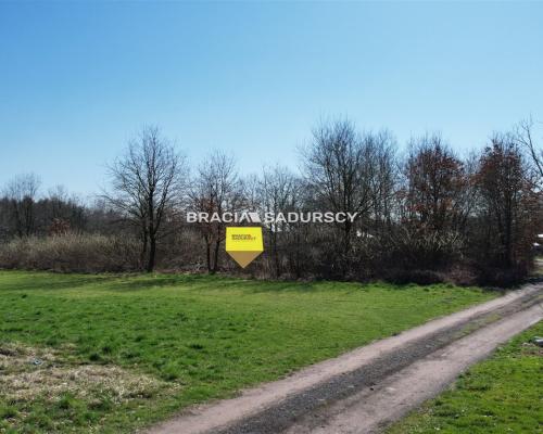 Działka budowlana 17 arów w Wołowicach!
