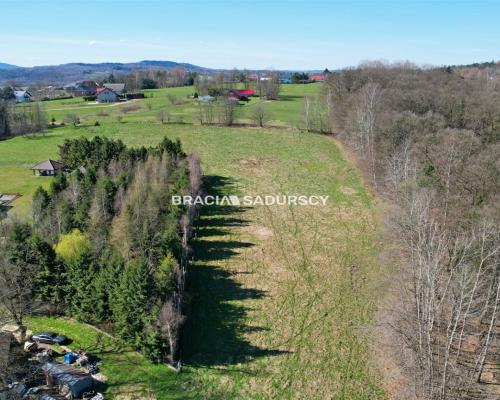 Widokowa działka budowlana w Głogoczowie