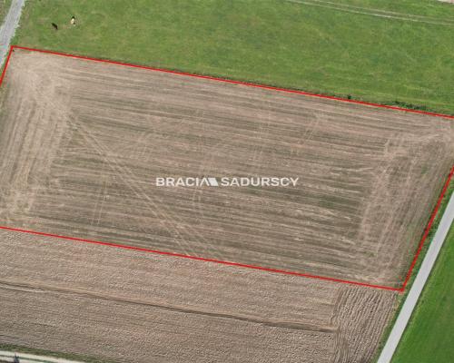 DZIAŁKA BUDOWLANA SZYK 60 ARÓW PŁASKA PROSTOKĄT