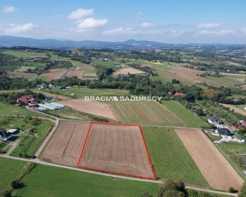 DZIAŁKA BUDOWLANA SZYK 60 ARÓW PŁASKA PROSTOKĄT