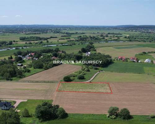 Działka z pozwoleniem na budowę w Wołowicach!