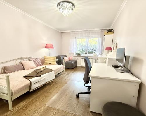3 pokoje mieszkanie Kielce blisko centrum dwa balkony parter
