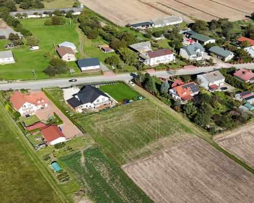 Działka budowlana w Oblęgórzu – 1400 m², wszystkie media!