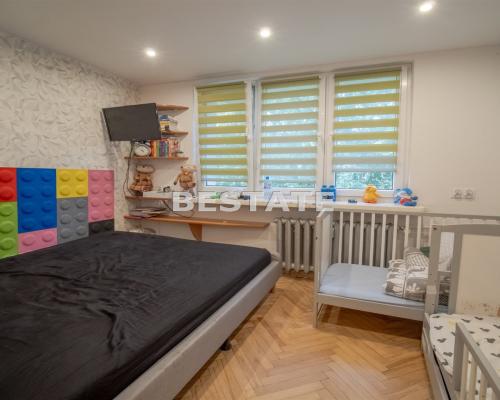 Mieszkanie na sprzedaż, gotowe do wprowadzenia ! z balkonem i klimatyzacją !   
  
Na sprzedaż przestronne mieszkanie o powierz