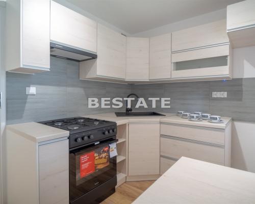 Na sprzedaż mieszkanie 35,7 m&sup2; - ul. Westerplatte, Tarn&oacute;w  

 Mam przyjemność zaprezentować przytulne mieszkanie o