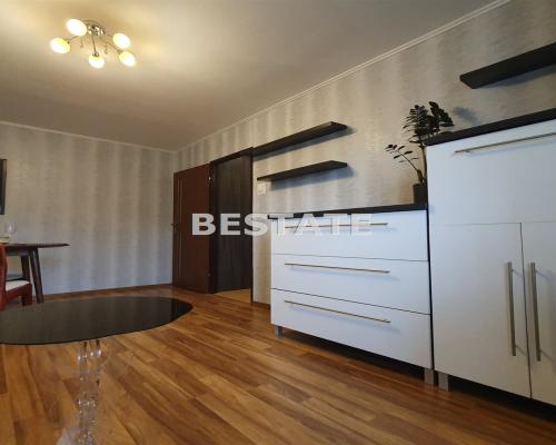 Do wynajęcia przestronne mieszkanie o powierzchni 44,18 m2 położone przy ul. Rydza Śmigłego. Nieruchomość zlokalizowana na trze