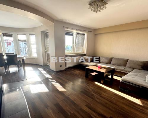 Przestronny apartament z garażem, teren zamknięty