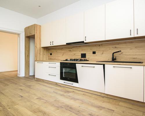 2 POKOJE/ 55M2/ PARTER/ CENTRUM