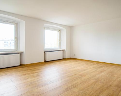 39M2/ 2 POKOJE/ PO KAPTALNYM REMOCIE/ CENTRUM