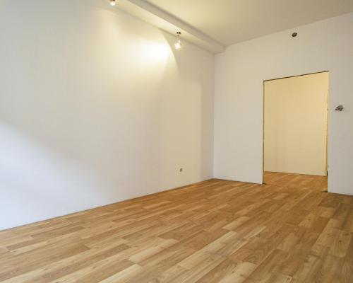 98M2/ 3 POKOJE/ I PIĘTRO/ CENTRUM