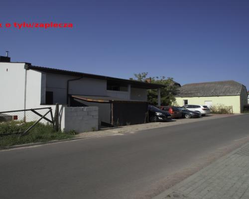 Budynek usługowo-handlowy, Trawniki centrum