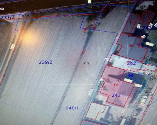 Działka budowlano-usługowa 1863 m2 w Święcicach.