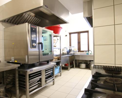 Dom weselny na 450 osób, w pełni funkcjonujący