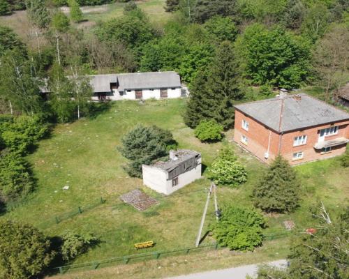 Dom na dużej działce w Chotczy pow. lipski.