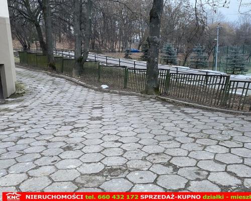 Garaż w budynku ul. Kalinowszczyzna.