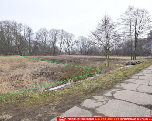 Działka budowlana (WZ) wszystkie media.