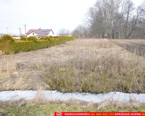 Działka budowlana (WZ) wszystkie media.