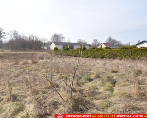 Działka budowlana (WZ) wszystkie media.