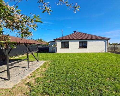 Radawiec Duży - przytulny domek z ogrodem 20ar