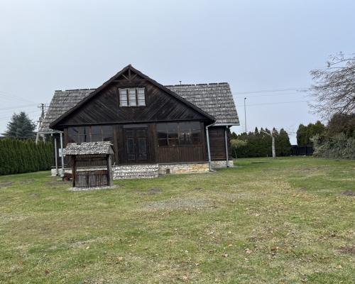 Siedlisko 44 a w Ożarowie gm. Jastków (lubelskie).