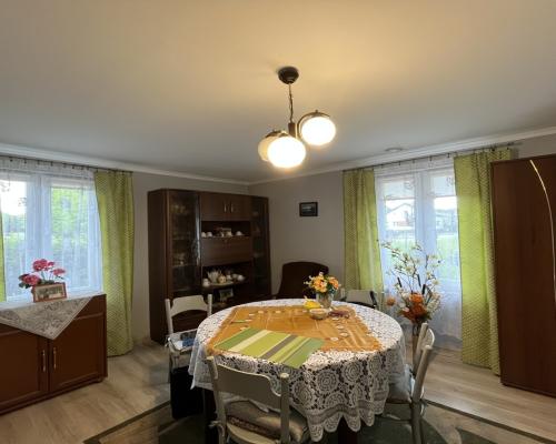 Siedlisko w Barłogach gm. Kurów 35 kw. do Lublina.