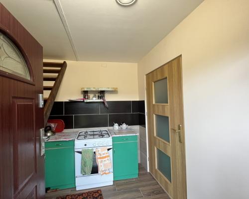 Siedlisko w Barłogach gm. Kurów 35 kw. do Lublina.