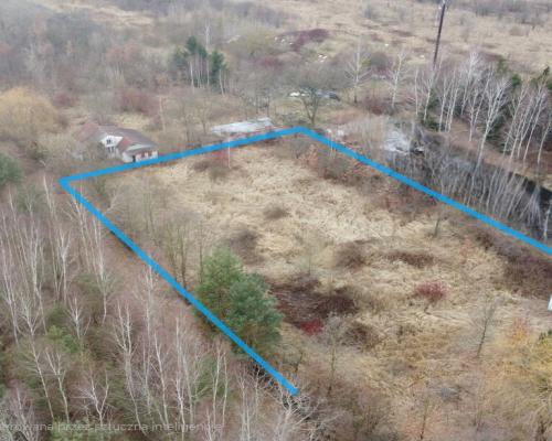 Duża działka z budynkiem we Wsoli blisko Radomia.