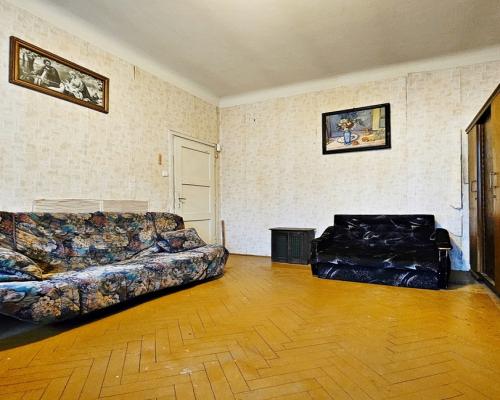 Poniatowa - kawalerka do remontu 32m2