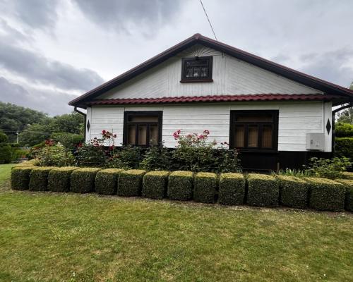 Częstoborowice - Dom z bali z dużą działką