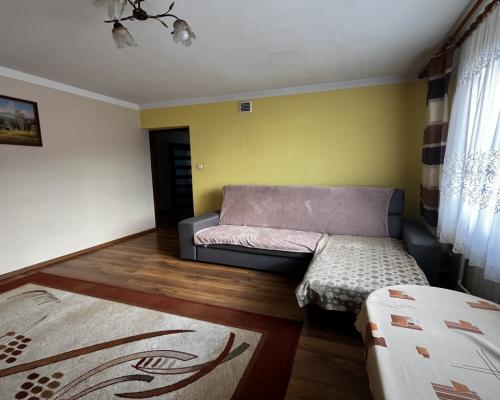 Bielsko- dom z działką, stawem i zabudowaniami