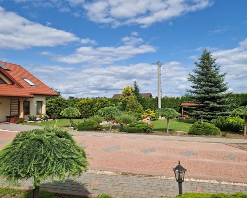 Dom+Garaż Solidnie Wybudowany i Wykończon Turowola