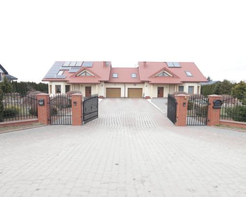 Dom + 2 Garaże Piękna Działka Turowola Kolonia