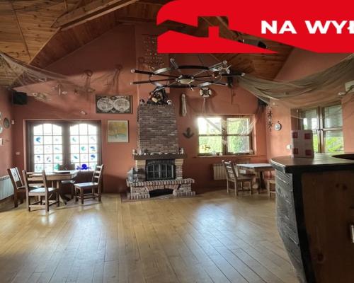 Dom z lokalem gastronomicznym