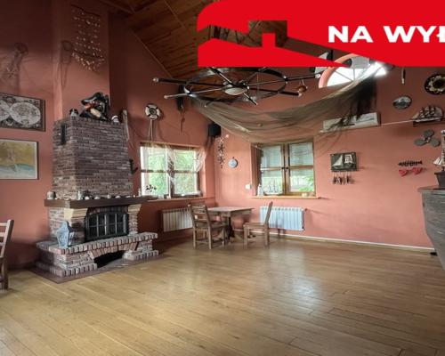 Dom z lokalem gastronomicznym