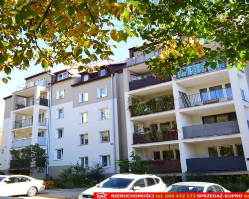 Mieszkanie 3 pokoje z pięknym balkonem, d. zieleni